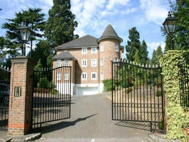 Agincourt, Ascot, Berks