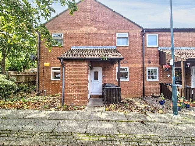 Agincourt, Hebburn NE31, 2 bed flat to rent, £725 pcm | PrimeLocation