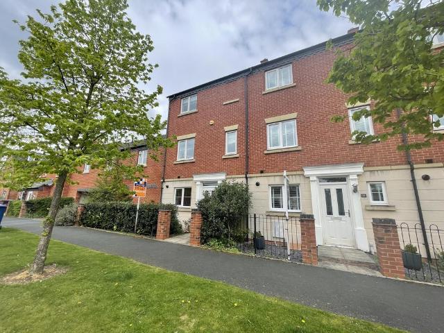 Agincourt Road, Lichfield, WS14 4 bed house to rent £1,750 pcm £404 pw