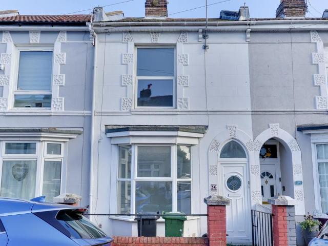 Agincourt Road, Portsmouth Unfurnished 3 bed terraced house to rent £1,500 pcm £346 pw