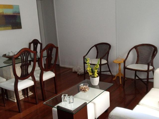 Agradável quarto de solteiro no Rio Vermelho