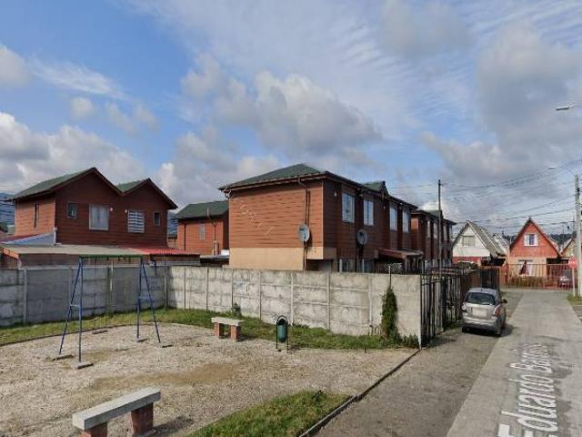 Agradable Casa, 3 Cuartos, patio y estacionamiento