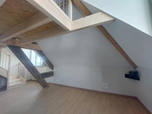 AGREABLE T1 BIS AVEC MEZZANINE AU 2EME ETAGE