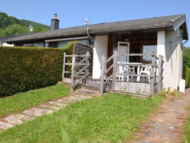 Agréable T2 en duplex de 33 m2 au sol avec terrasse, jardin