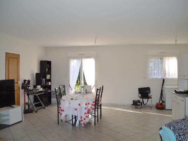 agréable T4 plain pied rive droite