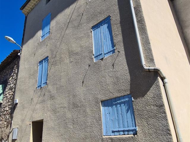 Agreable village pittoresque de la vallee de l'Orb avec cafe. 67m² Cessenon sur Orb