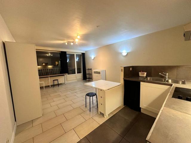 Agréable et lumineux Studio avec terrasse