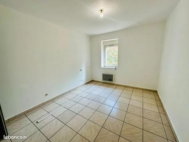 Agréable logement 2 chambres avec terrasse