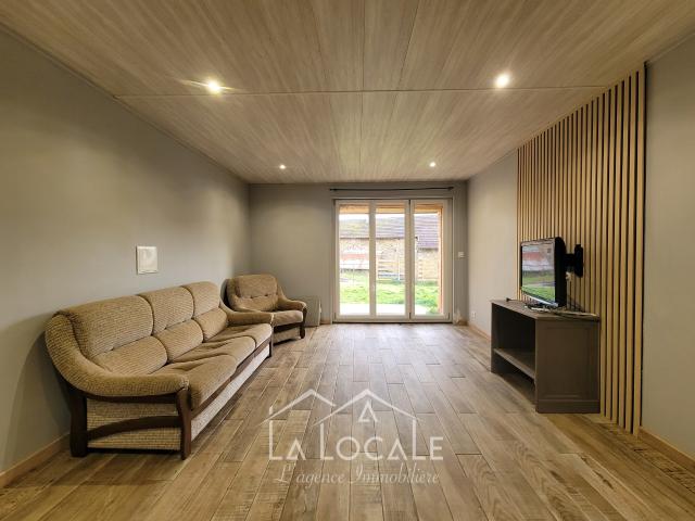 Agréable maison en pierres 2CH avec jardin et dépendances