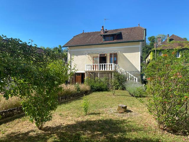 Agréable maison familiale 4 chambres avec jardin