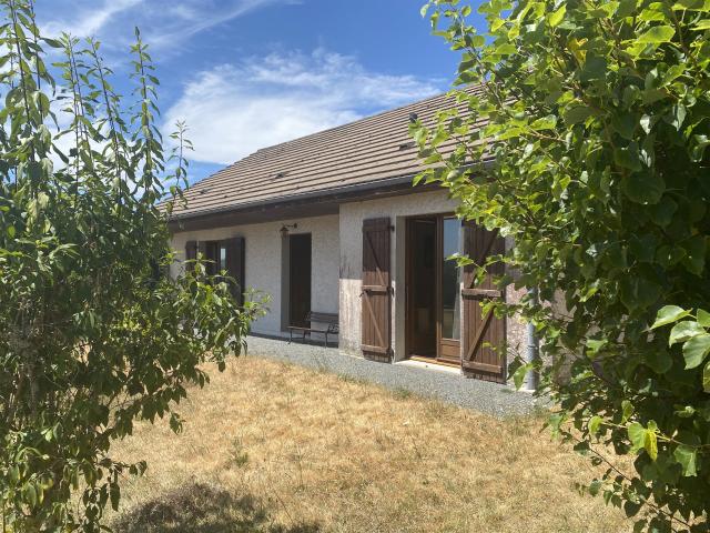 Agréable plain pied avec jardin 0m² Saint Hilaire les Courbes