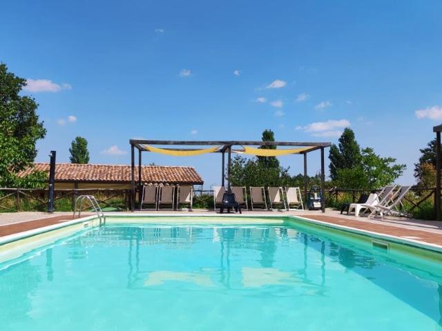Agricampeggio nelle Marche 250m² Gualdo