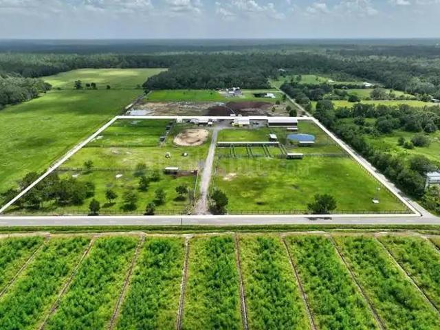 Agricultural Land in Yeida for resale Greater Noida. The reference number is 20711925