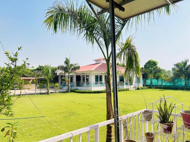 Agricultural Land in Sector 150 for resale Noida. The reference number is 21049653