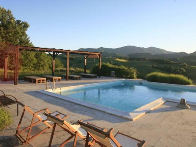 Agriturismo in vendita a Cagli
