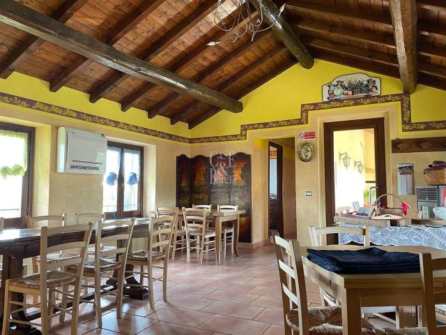 Agriturismo in vendita a Borgo Priolo