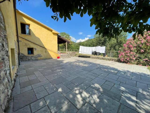 Agriturismo in vendita a Licciana Nardi
