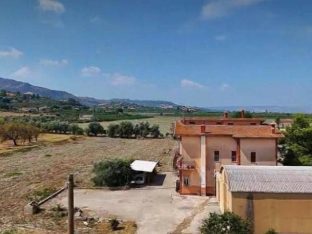 Agriturismo in vendita a Mineo
