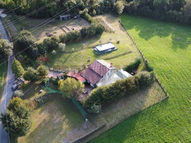 Agriturismo in vendita a Solto Collina