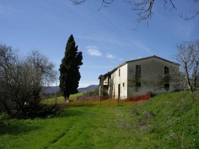 Agriturismo in vendita a San Severino Marche