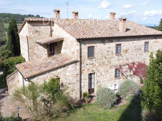 Agriturismo in vendita a Sarteano
