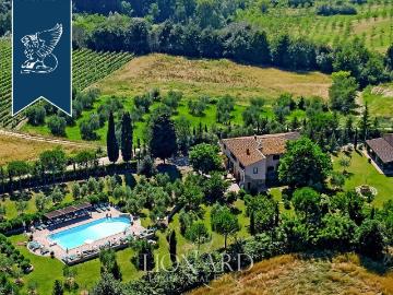 Agriturismo in vendita a Peccioli