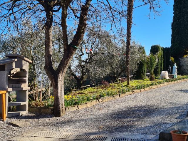AGRITURISMO in VENDITA a PESCIA