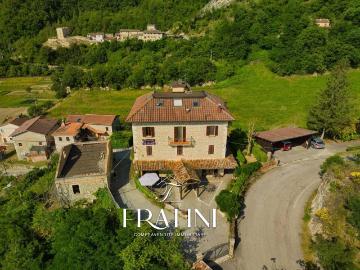 Agriturismo in vendita a Roccafluvione