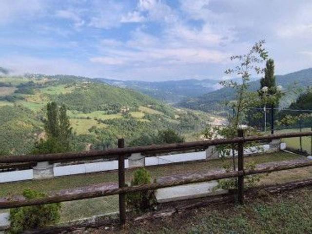 Agriturismo in vendita a Toano