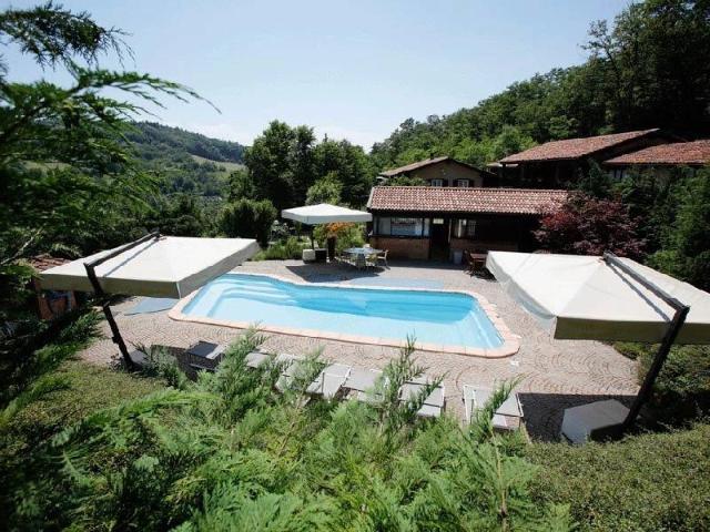 Agriturismo in Alta Langa 380m² Serravalle Langhe