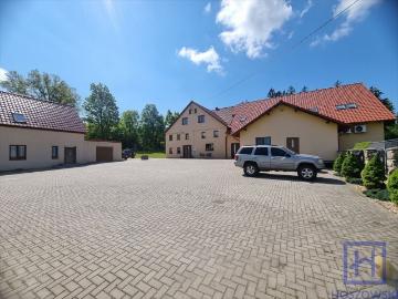 Agroturystyka 1016m² z 15 pokojami, remont 2019