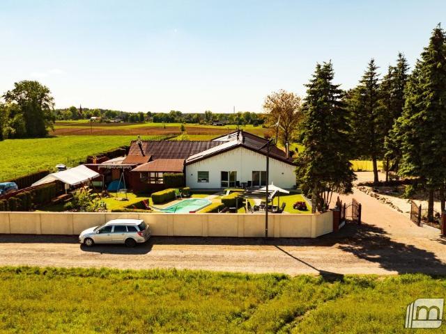 Urokliwa agroturystyka 289 m2 z basenem i sauną