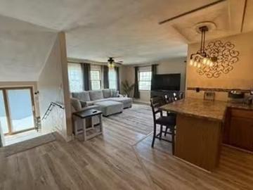 Agustin Ruiz, 12628 Hammond Ave, La Porte City 5 Bedroom 3.