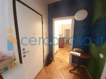 ad.ze mm bande nere, trilocale arredato