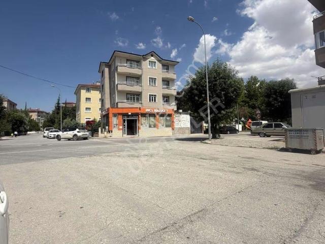 Ad desticiler Köşem Sitesi 3+1 130 M2 Ertaş Yakını Daire