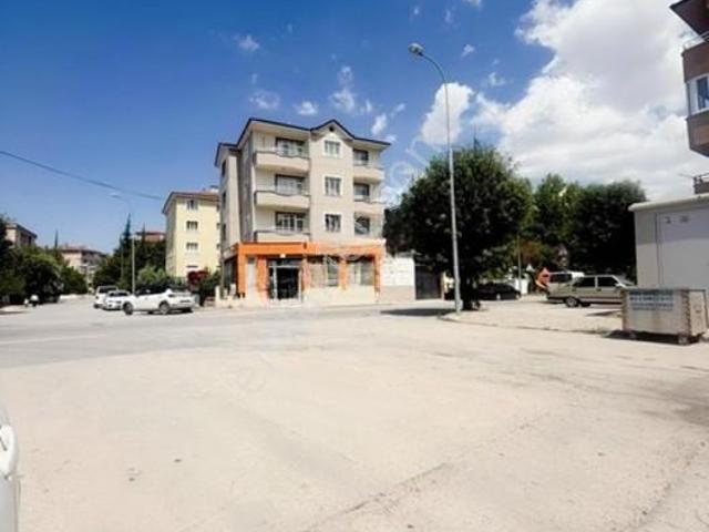 Ad desticiler Köşem Sitesi 3+1 130 M2 Ertaş Yakını Daire