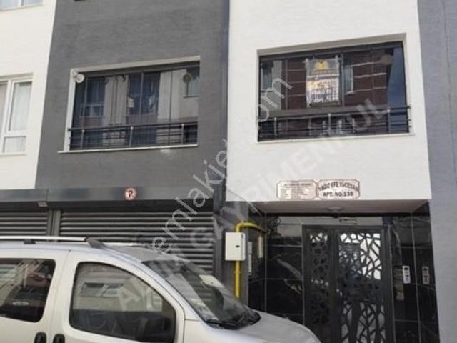 Adım Gayrimenkul/71 Evler Mh Şehir Hastanesi Yakını 1+1 60m2