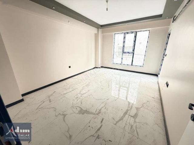Adım Gayrimenkul/şirintepe Mh Mufazzer Çil Yakını Sıfır 50m2 1+1