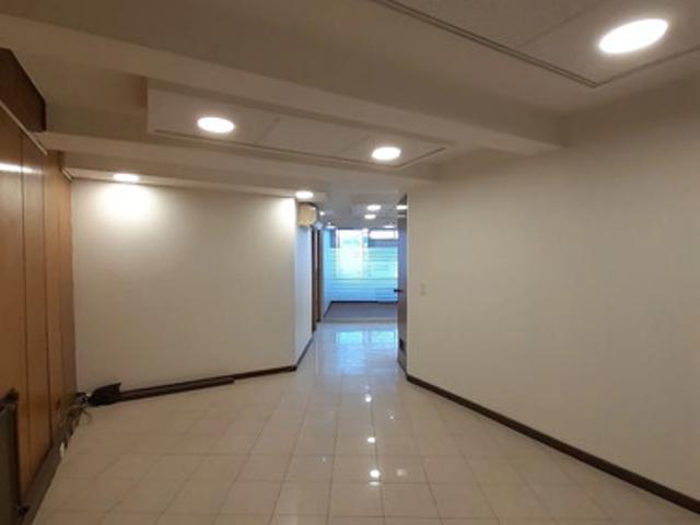 adm Oficina, E, Providencia