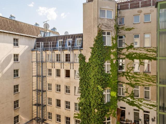 Admirable 2 bedroom flat in Wieden