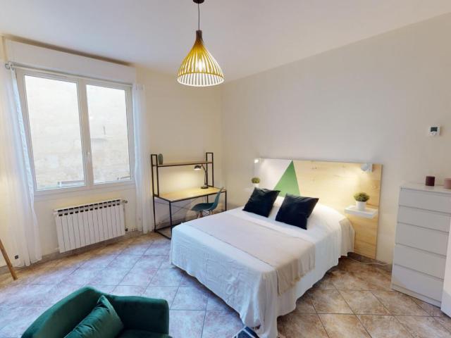 Admirable double bedroom in Capucins Victoire
