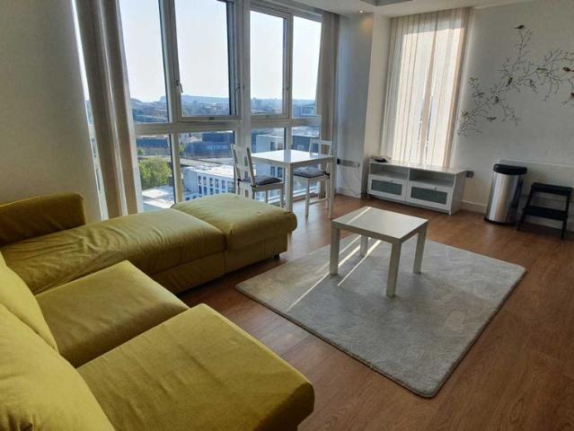 Admiral House, Cardiff CF24, 2 bed flat to rent, £1,300 pcm | PrimeLocation
