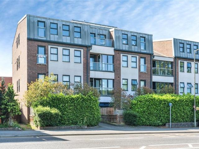 Admiral House, Upper Charles Street. 2 bed flat to rent £1,325 pcm £306 pw