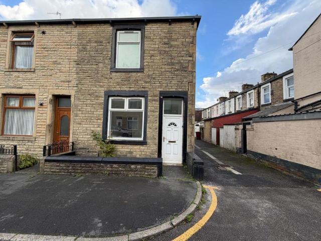 Admiral Street, Burnley BB10, 2 bed terraced house to rent, £675 pcm | PrimeLocation