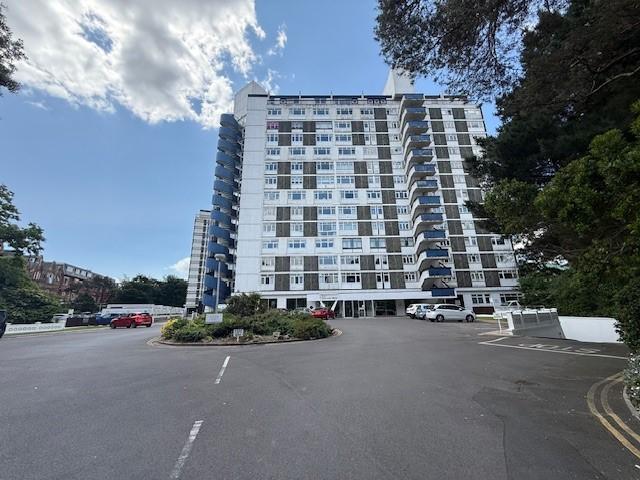 Admirals Walk, Bournemouth, BH2 4 bed flat to rent £1,900 pcm £438 pw