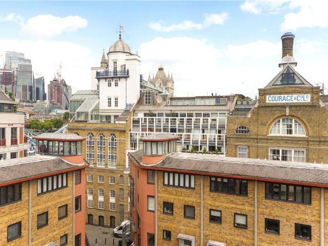 Admirals Court, 30 Horselydown Lane. 2 bed apartment to rent £3,100 pcm £715 pw