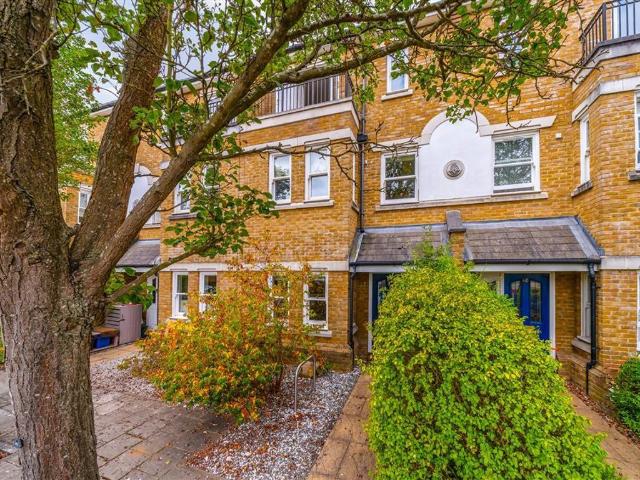 Admiralty Way, Teddington TW11, 4 bed property to rent, £3,795 pcm | PrimeLocation