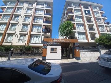 Adnan Kahveci Mahallesi Site İçinde Kiralık 1+1 Bahçekatı Daire