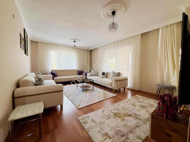 Adnan Kahveci Cd. Üzerinde 150 M² 3+1 Çift Wc 3 Cepheli
