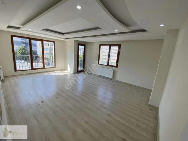 Adnan Kahveci De Site İçi Güzel Lokasyon 3+1 Kiralık Daire